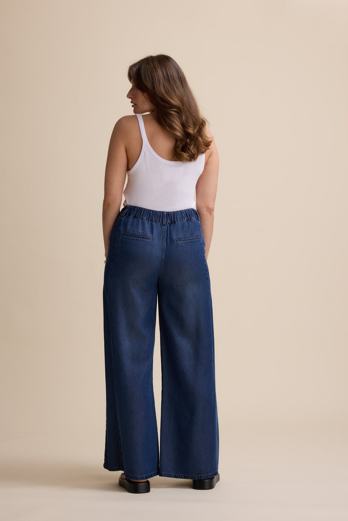 Elementary Wide Leg Jeans