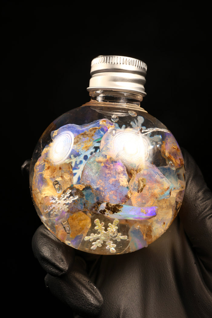 50g Snowflake Specimen Ornament