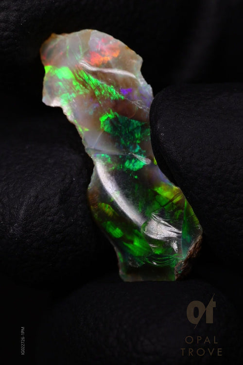 0.95g Rough Ethiopian Jewelry Grade Welo Opal