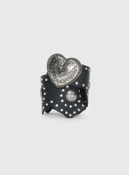Outta Town Heart Buckle Belt Black / Silver