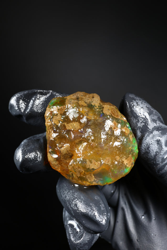 25.45g Rough Ethiopian Welo Specimen Opal
