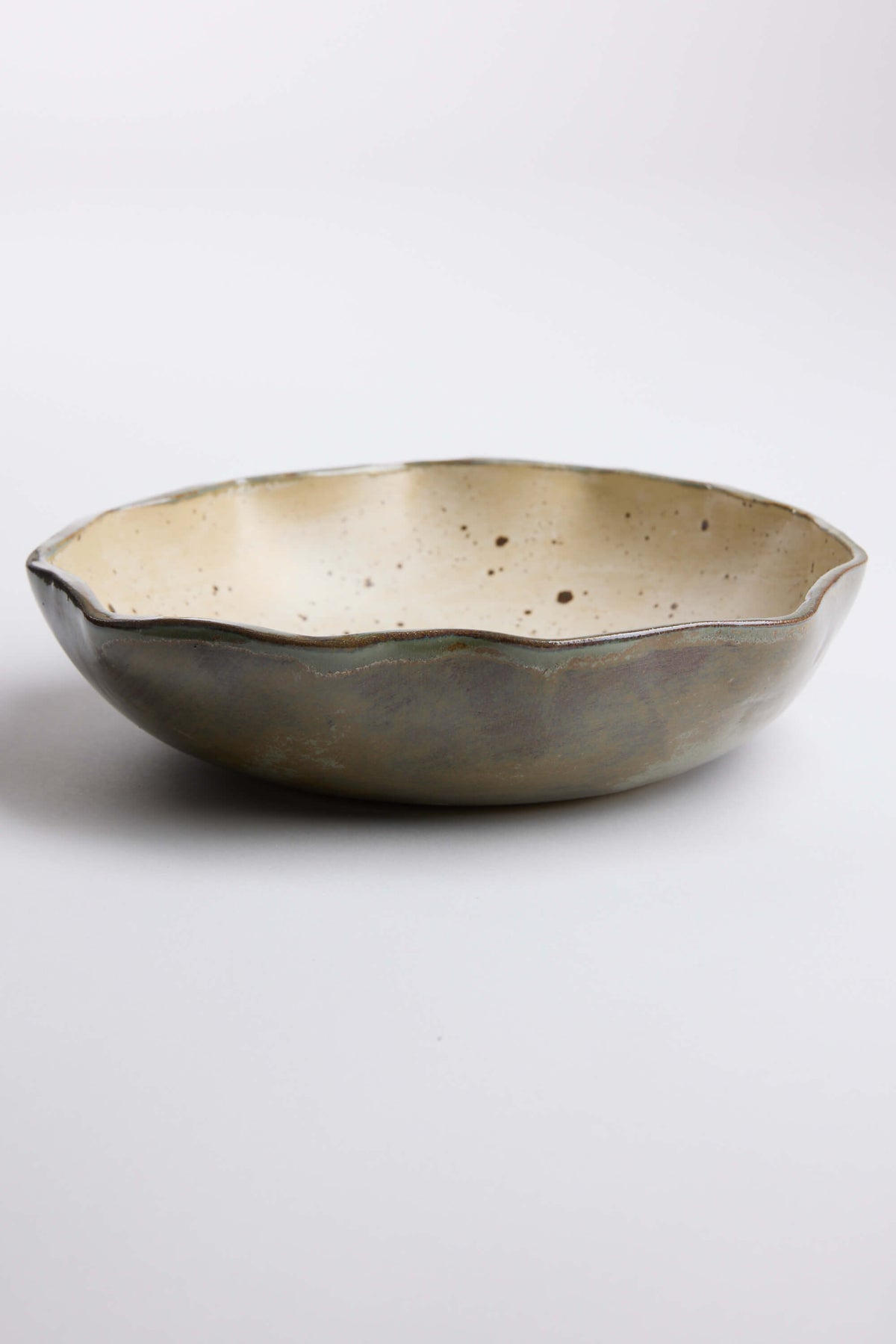 Magnolia Lane Ruffled Edge Salad Bowl