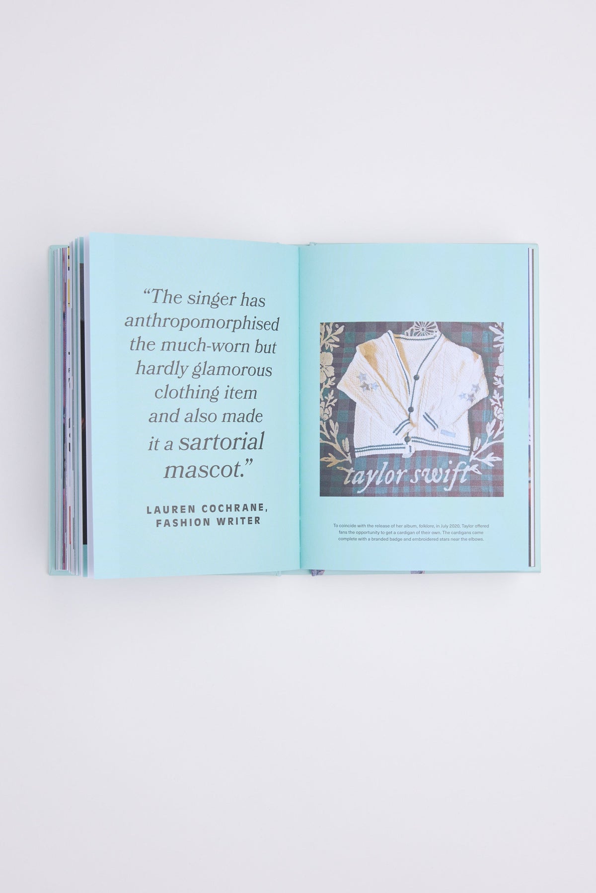 Icons of Style: Taylor Swift Book
