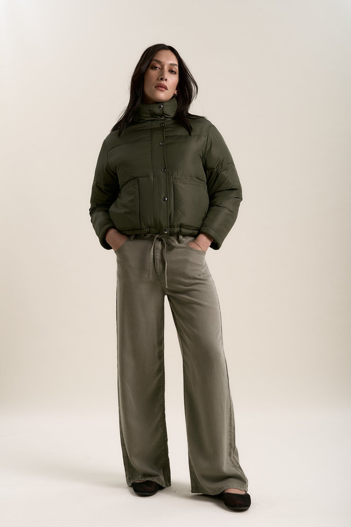 Elementary Reversible Puffer