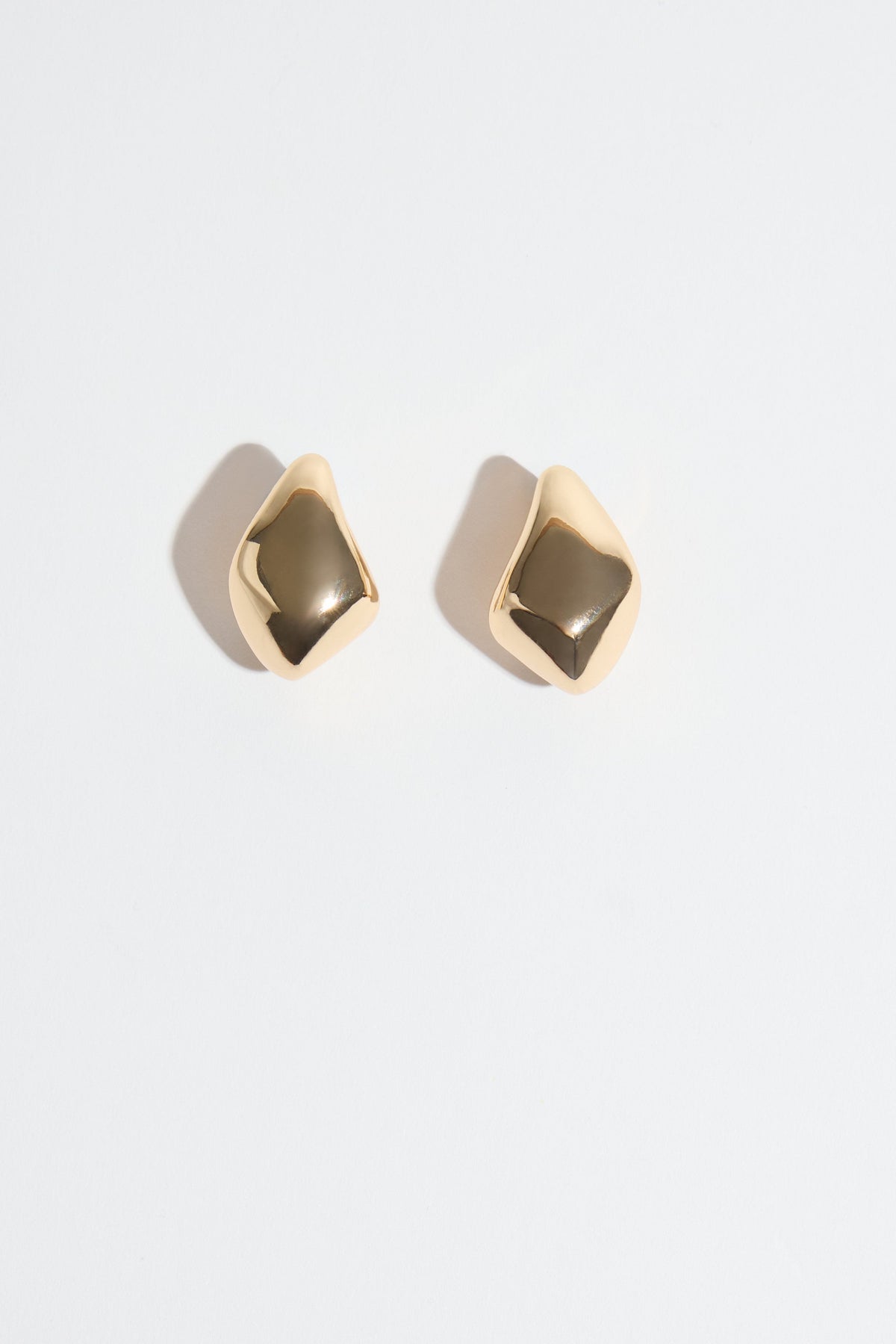Bela Sonder Azalea Earrings