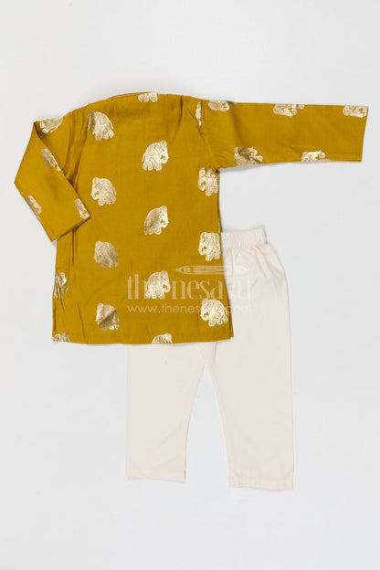 The Nesavu Boys Kurtha Set Boys Silk Kurta Set for Festive Celebrations and Family Gatherings Nesavu Nesavu boys silk blend kurta set for festive celebrations and traditional occasions