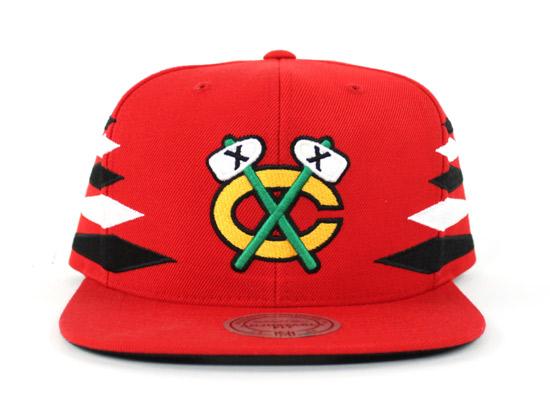 Chicago Blackhawks Mitchell & Ness Snapback Hats (Red DIAMONDS)