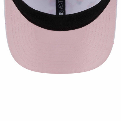 Chicago Cubs New Era Flamingo Print 9SEVENTY Stretch Snap Cap