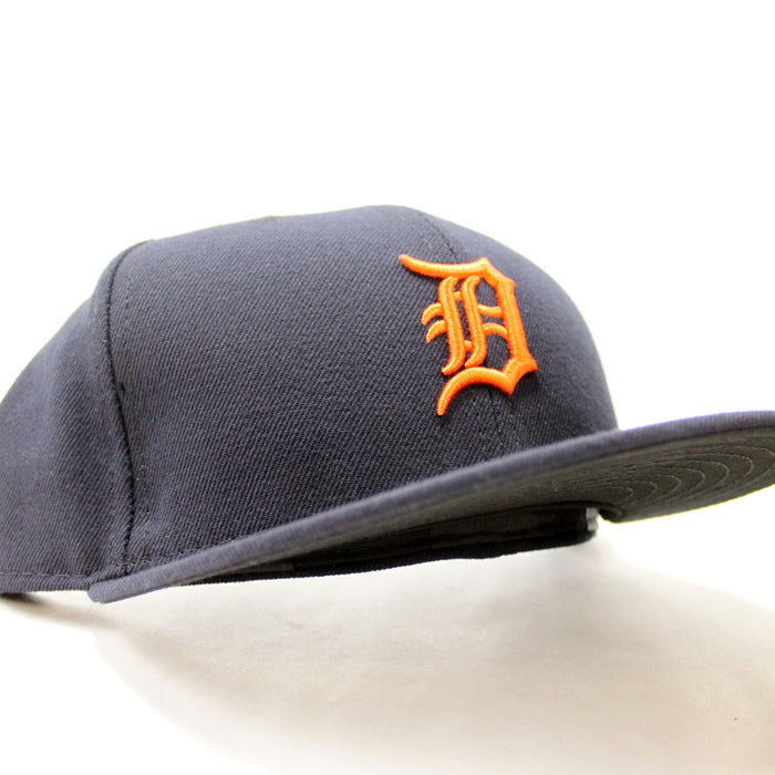 Detroit Tigers New Era 59Fifty Fitted Hat (Navy Orange Black Under Brim)