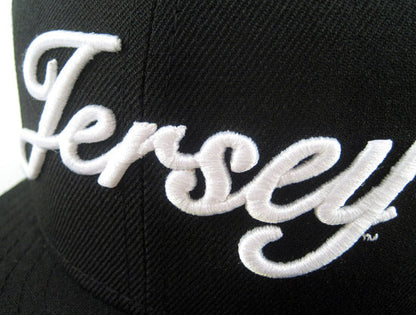 Jersey Script New Era 5950 Fitted Hats (BLACK WHITE)