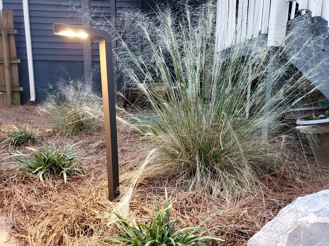 Lumien A3A3-6W Aluminum Path Light, L-Shaped, 6 Watts