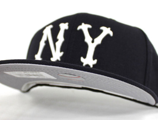 New York Highlanders 1903-1904 New Era 59Fifty Fitted Hat (Road Navy Gray Under Brim)