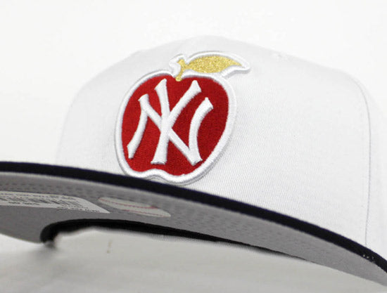 New York Yankees New Era 59Fifty Fitted Hat (Big Apple Jordan Olympic 7 Gray Under Brim)