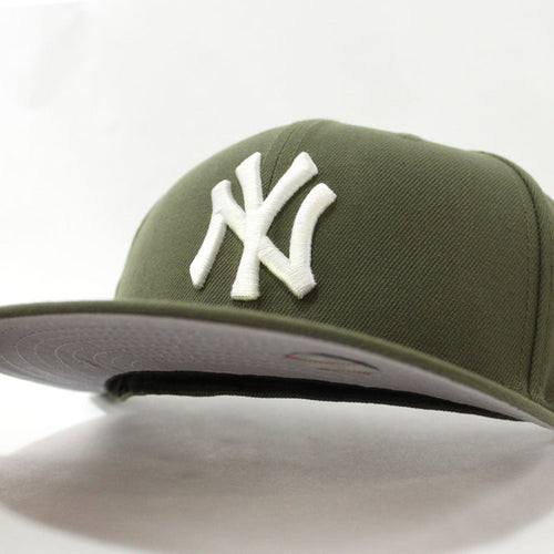 New York Yankees New Era 59Fifty Fitted Hat (Olive Gray Under Brim)