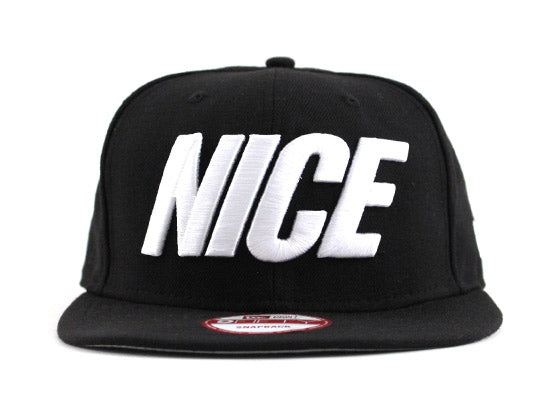 NICE New Era 9fifty Snapback Hat (BLACK WHITE  GRAY UNDER BRIM)