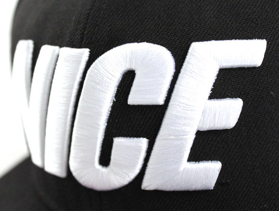 NICE New Era 9fifty Snapback Hat (BLACK WHITE  GRAY UNDER BRIM)