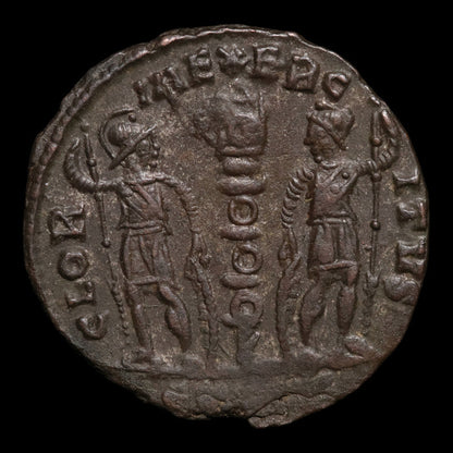 Rome, Emperor Constantine the Great, AE Unit, Two Soldiers Reverse - 336 to 337 CE - Roman Empire