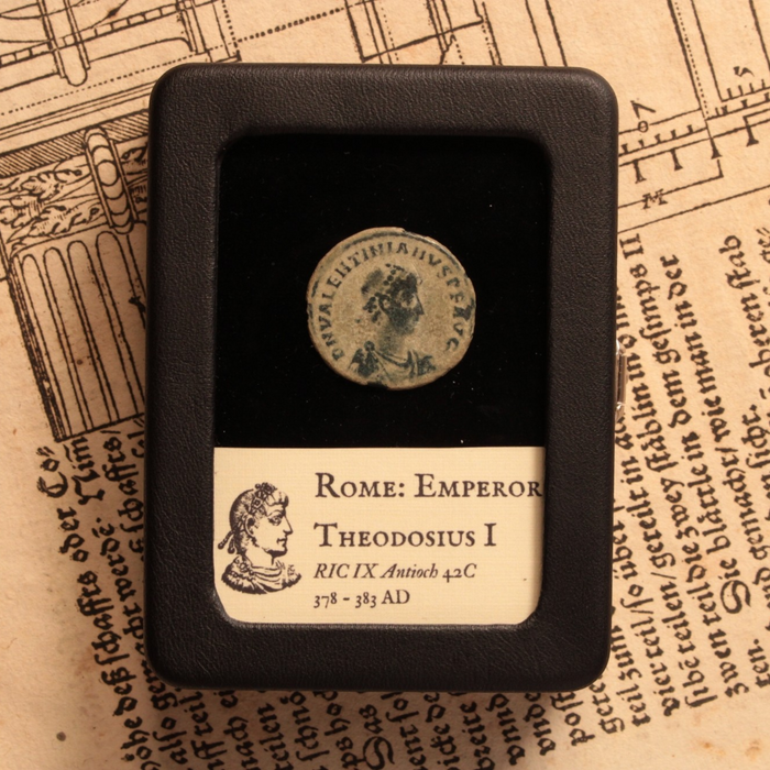 Rome, Emperor Valentinian II, Bronze AE2, Emperor & Victory Reverse - 378 to 383 CE - Roman Empire