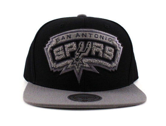 San Antonio Spurs Mitchell & Ness Snapback Hat (Air Jordan Chrome 8)