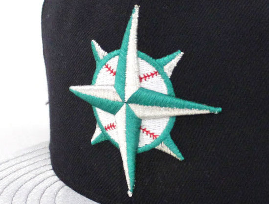Seattle Mariners New Era 59Fifty Fitted Hat (Navy Silver Retro Gray Under Brim)