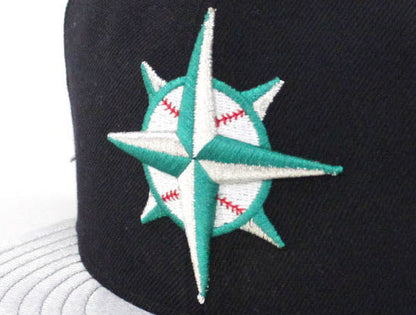 Seattle Mariners New Era 59Fifty Fitted Hat (Navy Silver Retro Gray Under Brim)