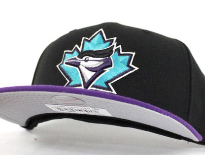 Toronto Blue Jays New Era 59FIFTY Fitted Hat (AIR JORDAN RETRO 8 AQUA Gray Under Brim)