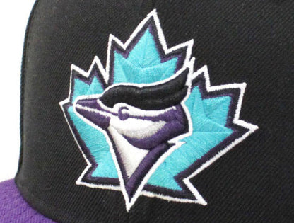 Toronto Blue Jays New Era 59FIFTY Fitted Hat (AIR JORDAN RETRO 8 AQUA Gray Under Brim)