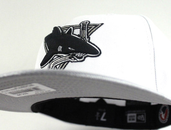 Worcester Sharks New Era 59FIFTY Fitted Hat (AIR JORDAN RETRO 5 METALLIC)