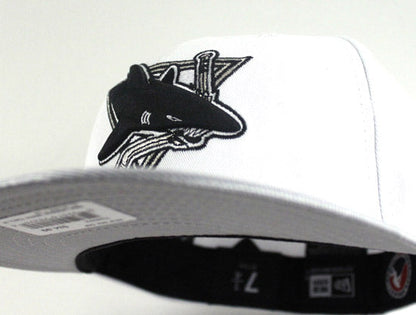Worcester Sharks New Era 59FIFTY Fitted Hat (AIR JORDAN RETRO 5 METALLIC)