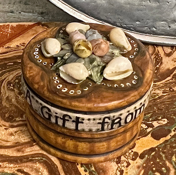 WW-443 Hand-grained & Painted "A Gift from a Friend" Lidded Box with Shells